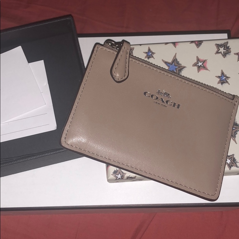 Coach ID wallet